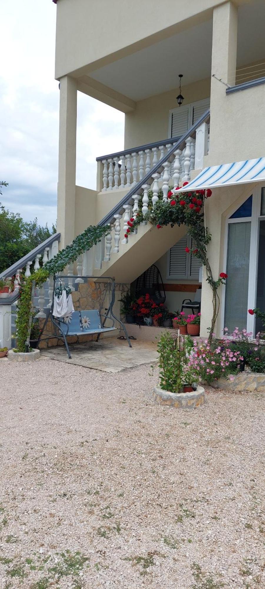Apartments Mira Jadrtovac Екстер'єр фото