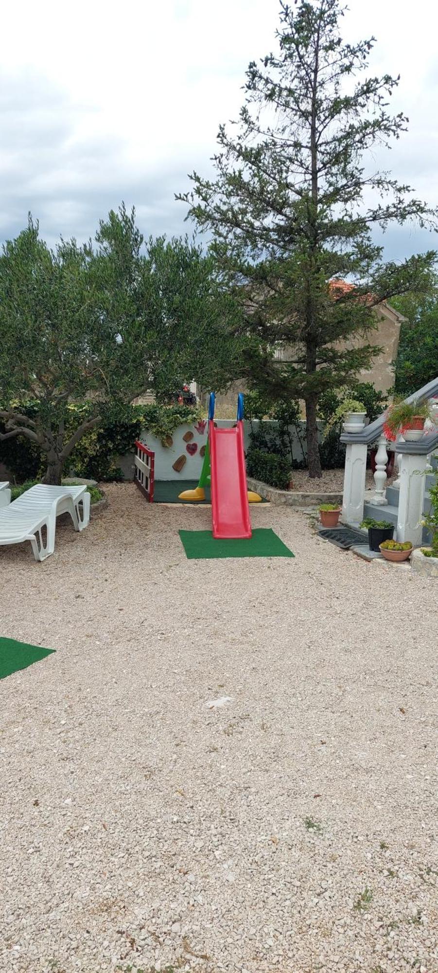 Apartments Mira Jadrtovac Екстер'єр фото